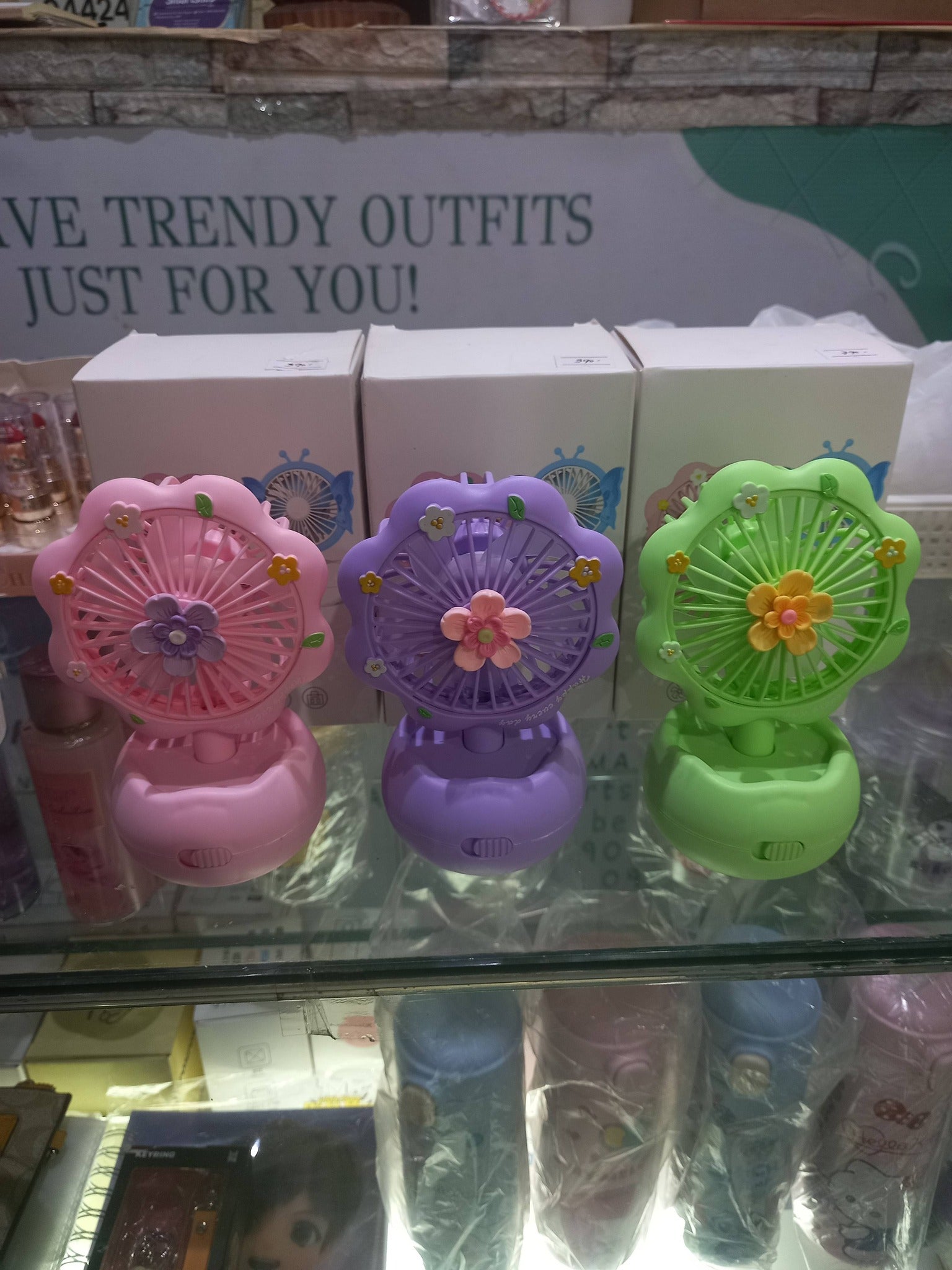 Floral Petal Mini Handheld Fan | Cute Rechargeable Desk Fan from Smartshop