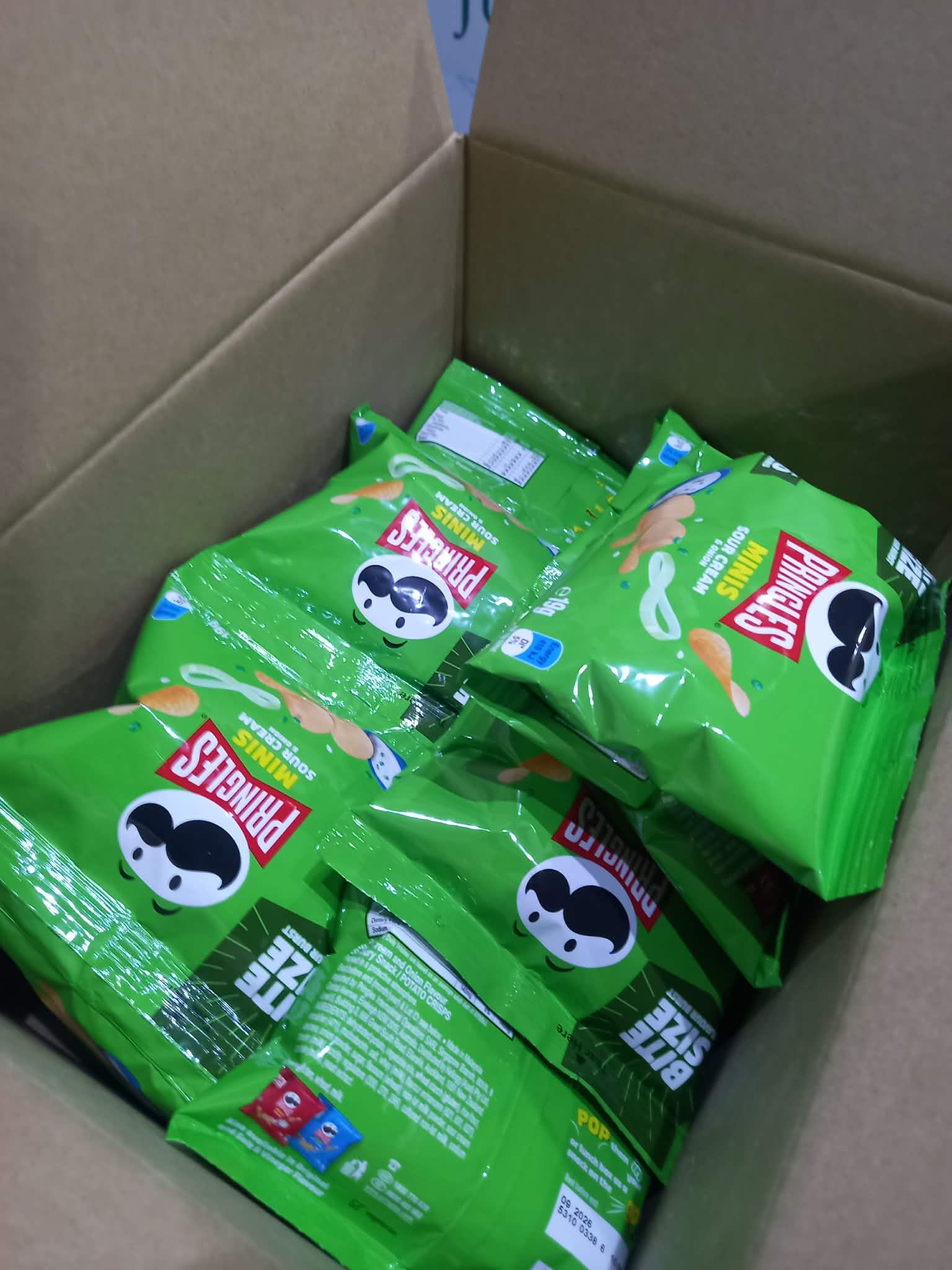 Pringles Minis Sour Cream & Onion (30-Pack) - 19g Single Serve Snack